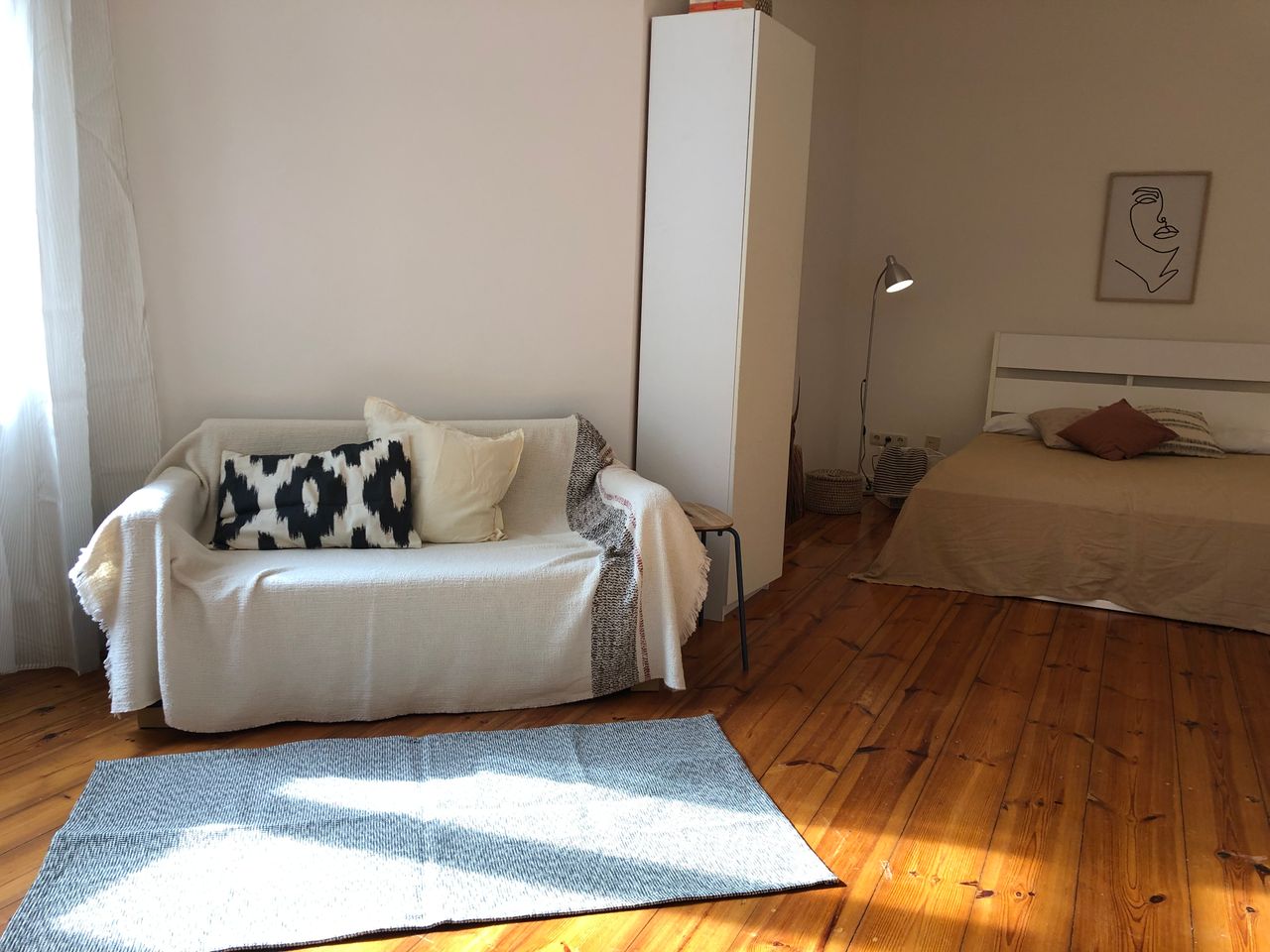 Spacious and bright studio apartment near Boxhagener a Platz Friedrichshain