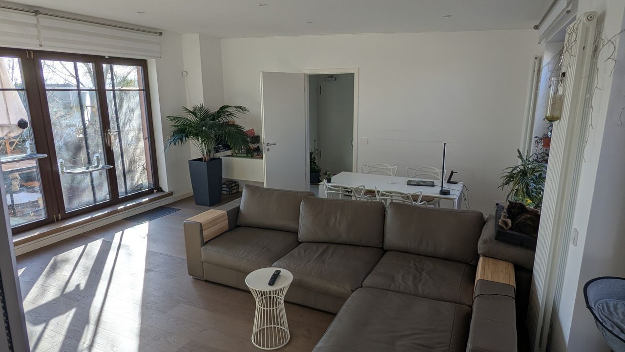 2-room penthouse with huge & green terrace