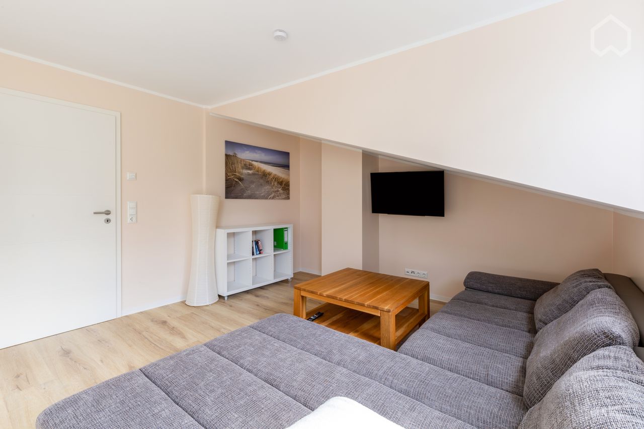Bright, modern apartment with high quality kitchen and balcony in Aachen