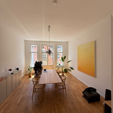 High-quality furnished period apartment with balcony in Berlin-Mitte – temporary until 25.11.2026 in Mitte