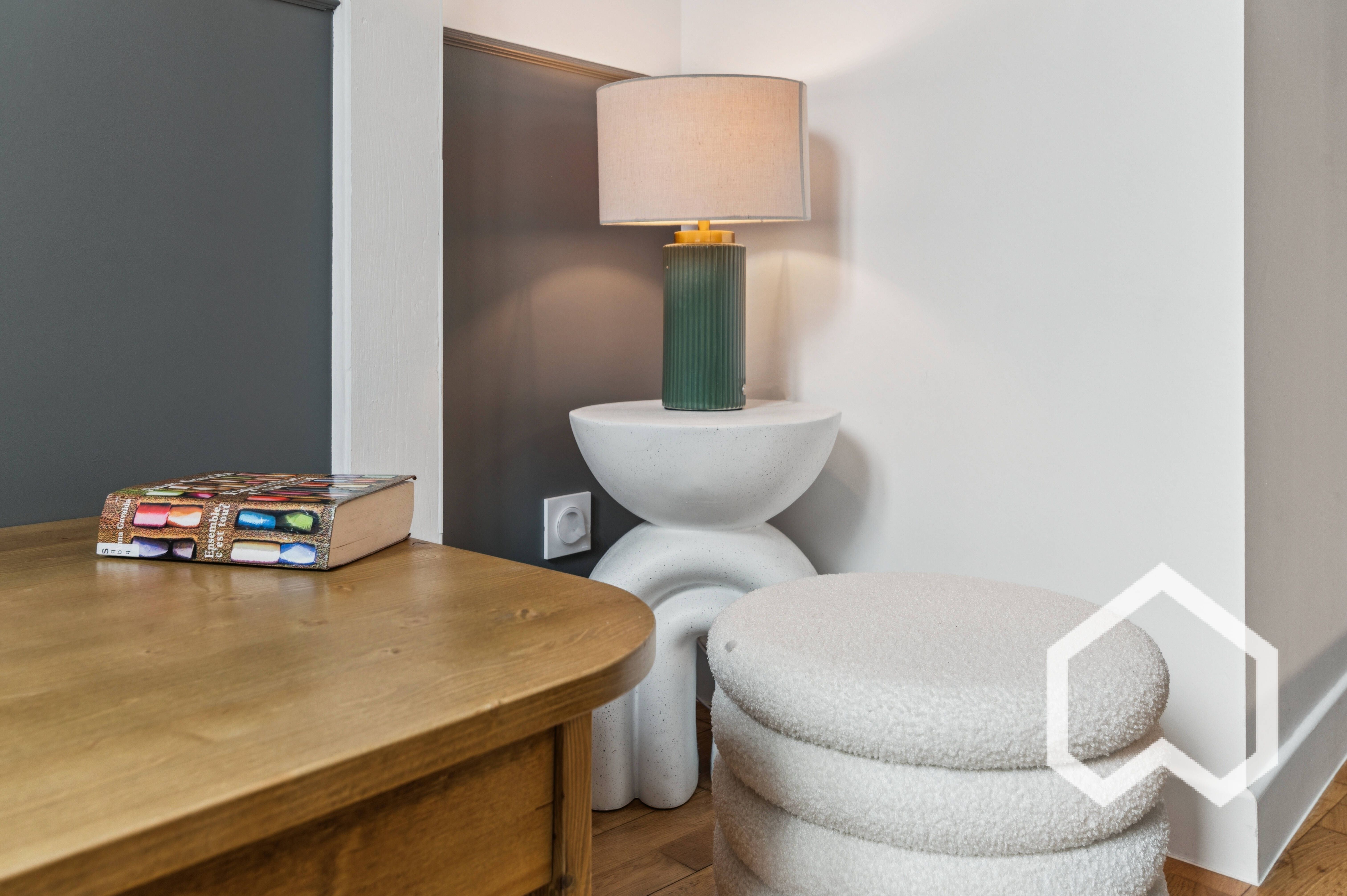 Location Studio 12m² - Quartier Latin - Odéon (loyer tout inclus)