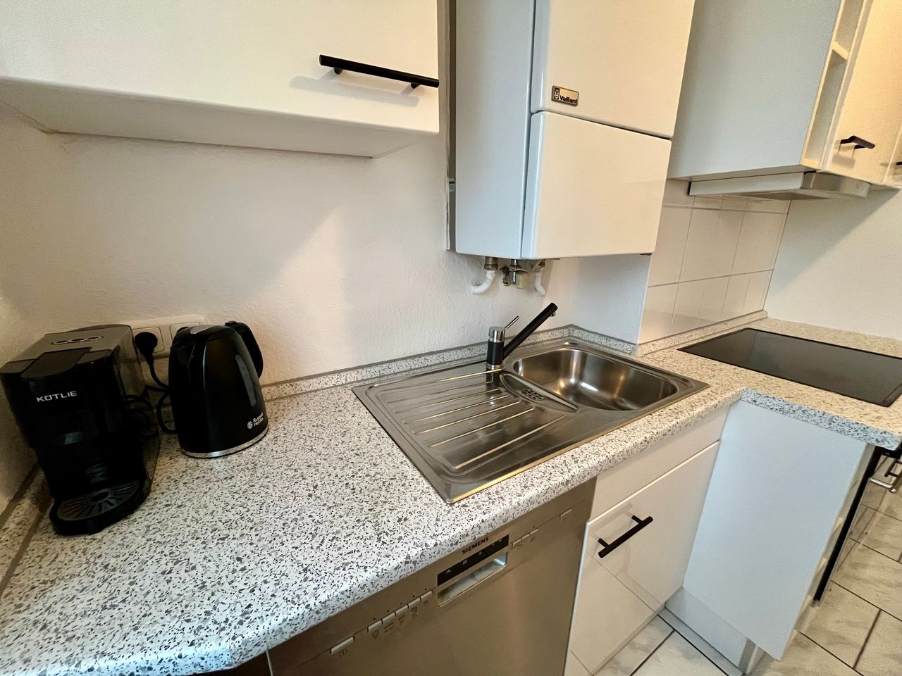 Lovely and renovated Apartment - 7 min from main Train Station