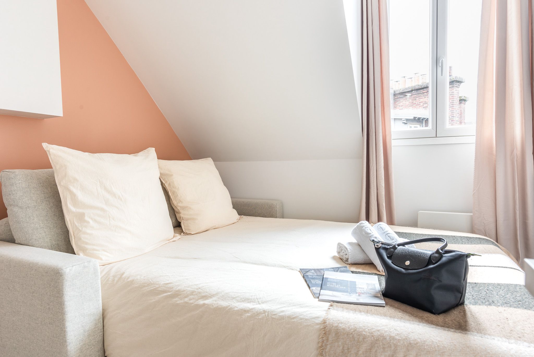 Location Studio de standing clé en main – Avenue Victor Hugo, Paris 16e (loyer tout inclu
