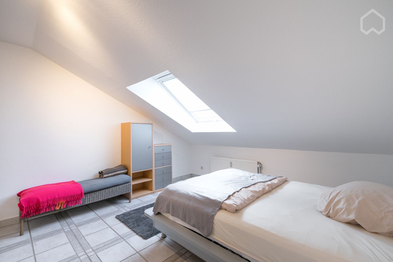 Bright apartment in quiet street and superb location Bockenheim