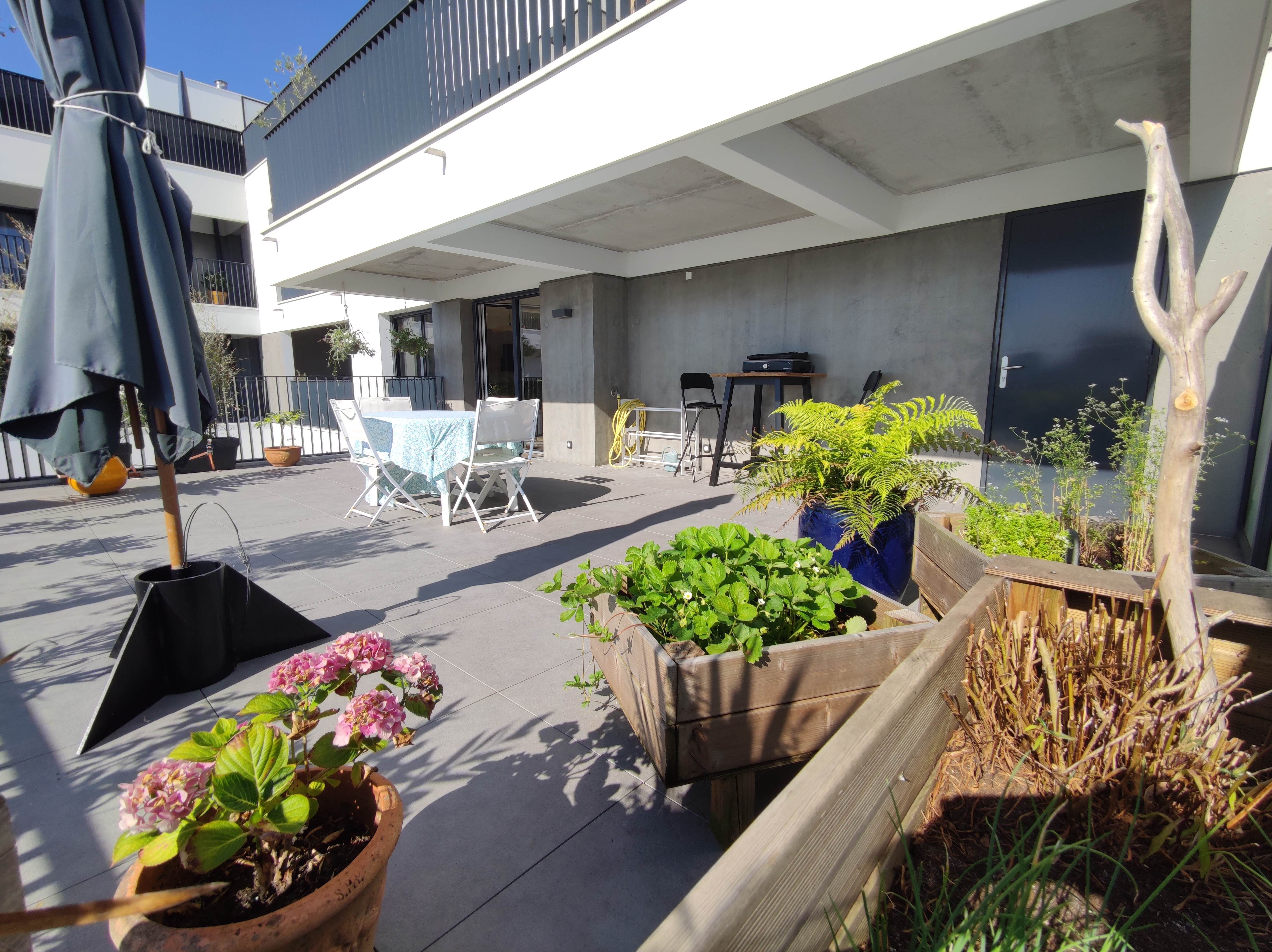Superbe appartement avec immense terrasse en plein centre ville (loyer tout inclus) Saint-Nazaire