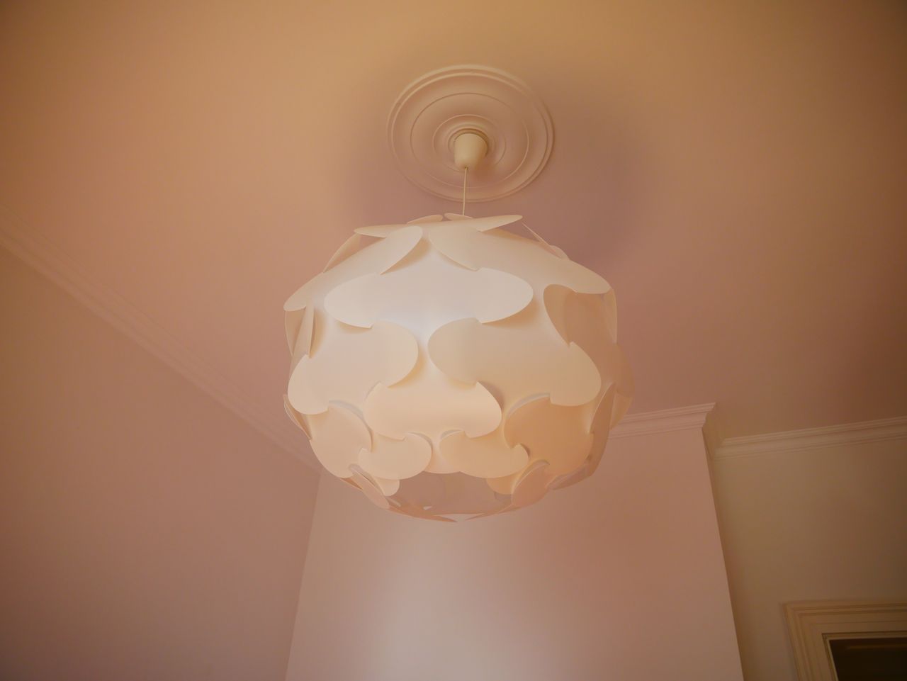 Stylish and modern-antique mix: Beautiful 2 room apartment in central Frankfurt City + E-Scooter