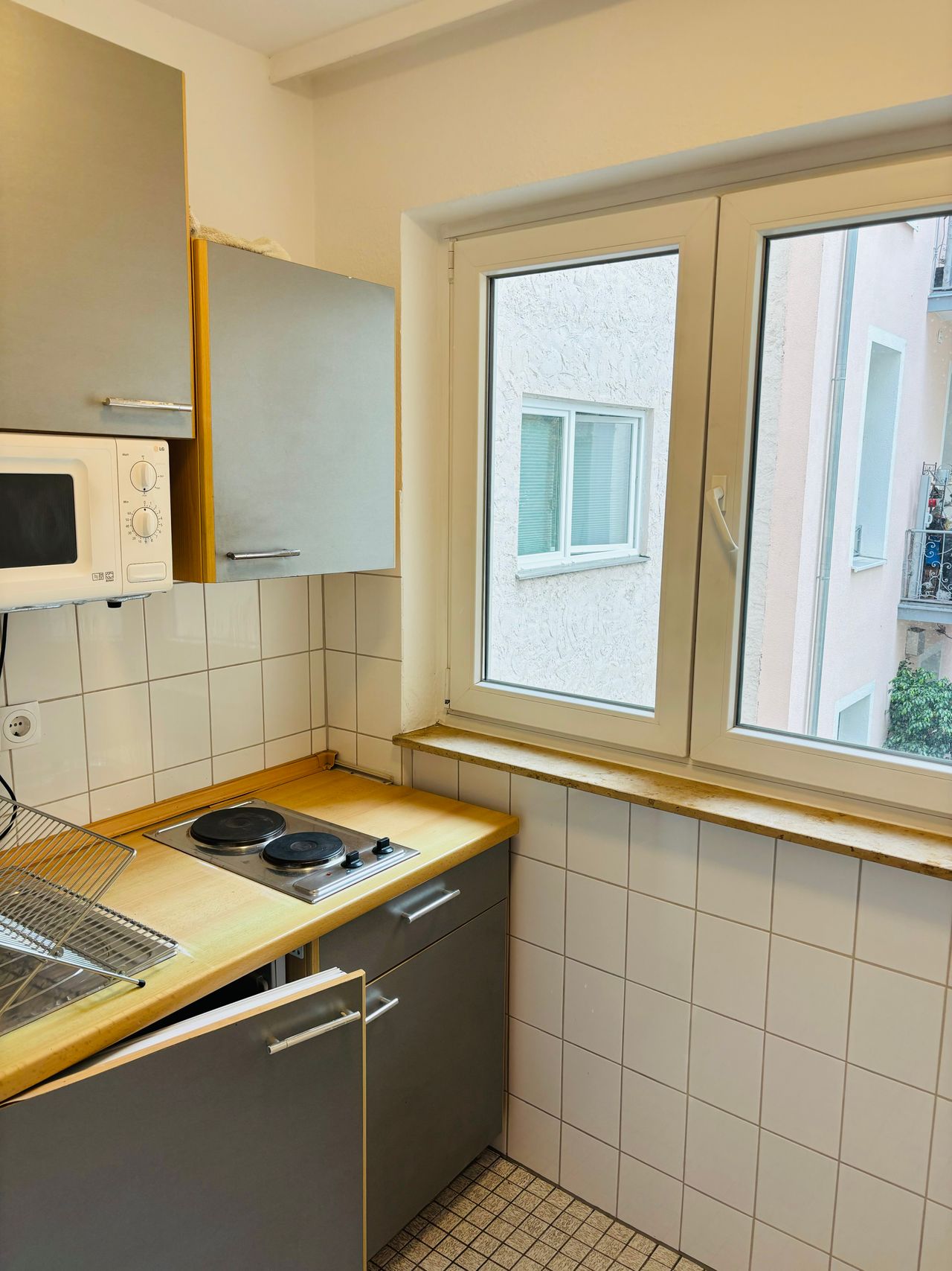 Fashionable, beautiful studio in popular area (Frankfurt am Main)