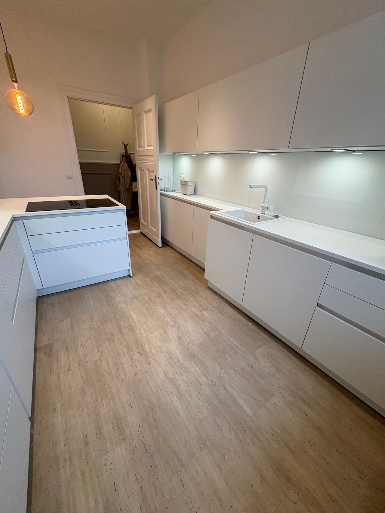 Berlin Modern Art Living – Stylishly Furnished Apartment