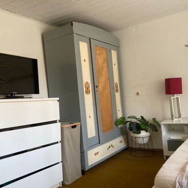 Lake House fully furnished 3 rooms 90 sqm 720 sqm garden in Kladow
