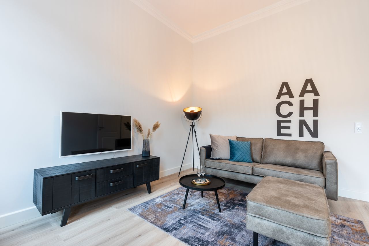 Quiet and yet in the middle of life! fully equipped, perfectly connected, arrive relaxed and live superbly.