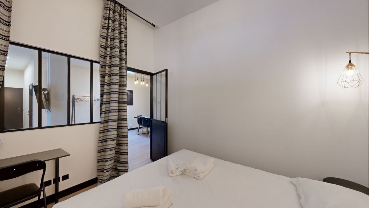 Location Appartement rue Claude Decaen, Paris (loyer tout inclus)