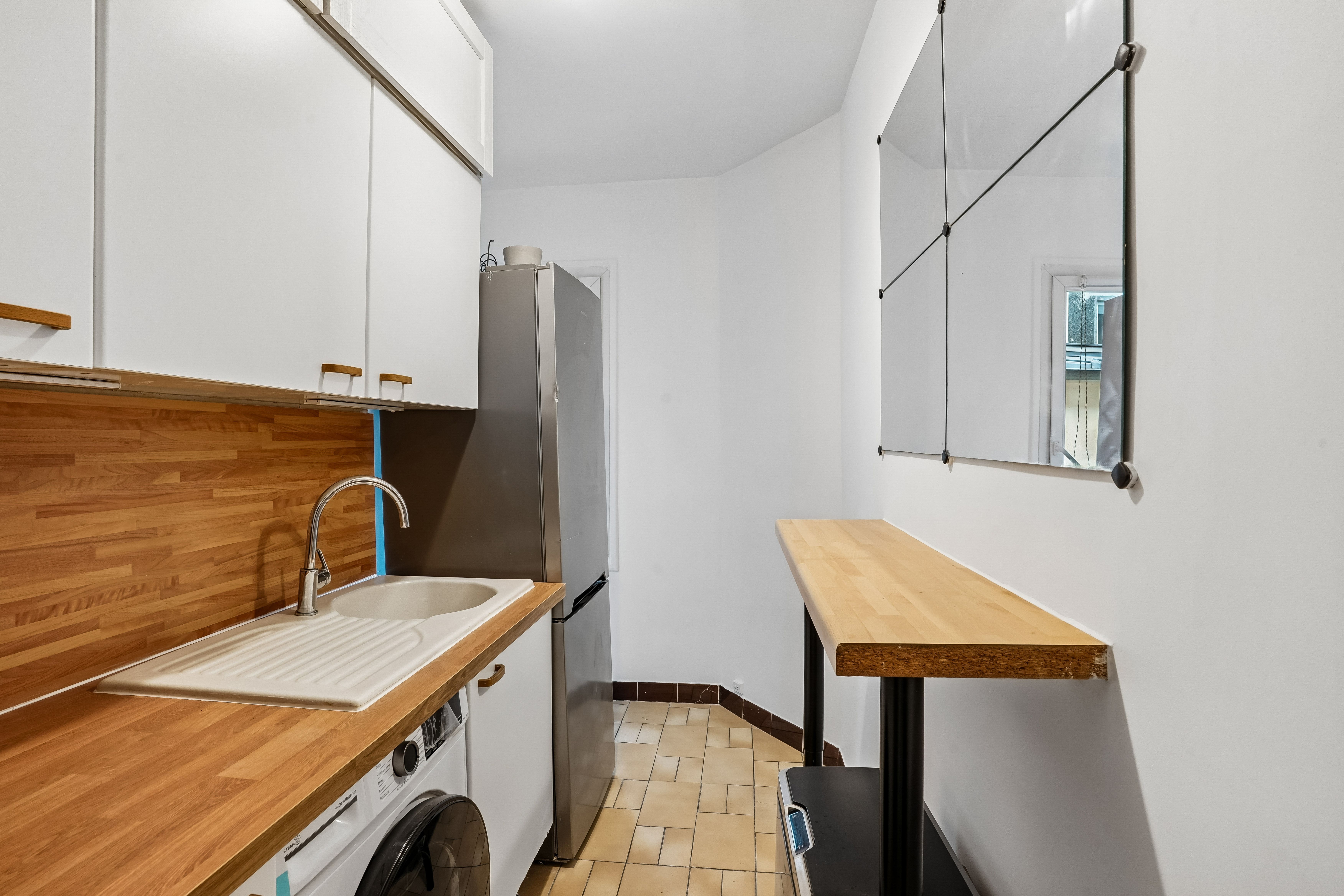 Location Necker / rue de Vaugirard (1er étage) (loyer tout inclus)