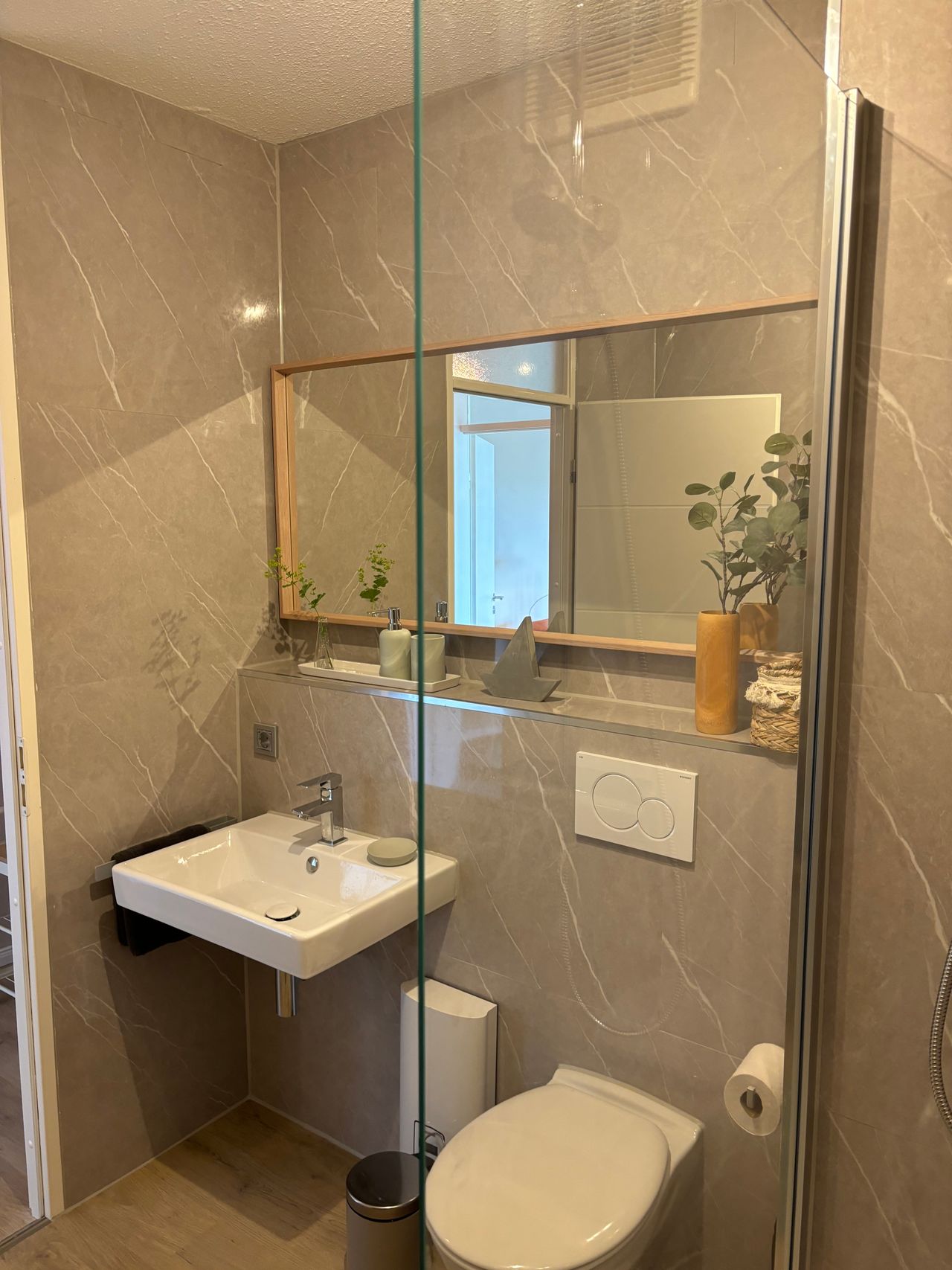 Fashionable, modern suite in Köln