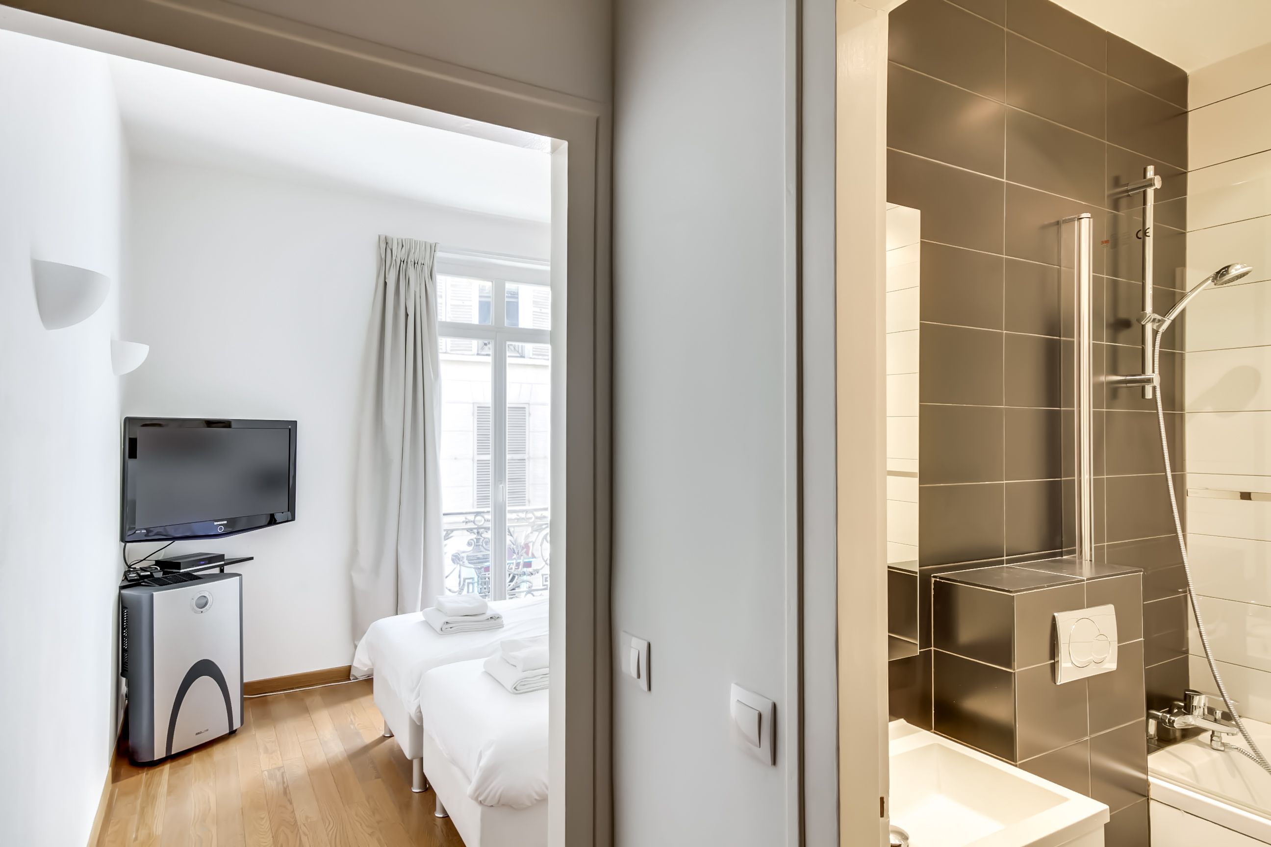 Champs Elysees - Boetie 3b2b (loyer tout inclus) Paris
