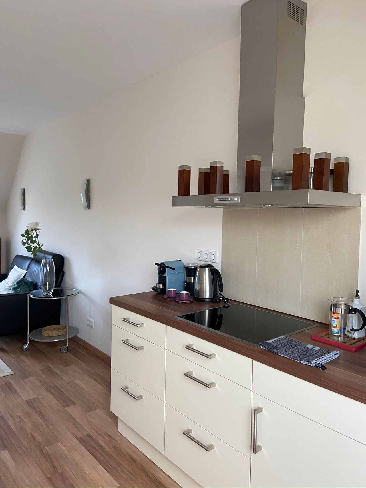 Prime Location in Düsseltal: Well-Equipped New Apartment