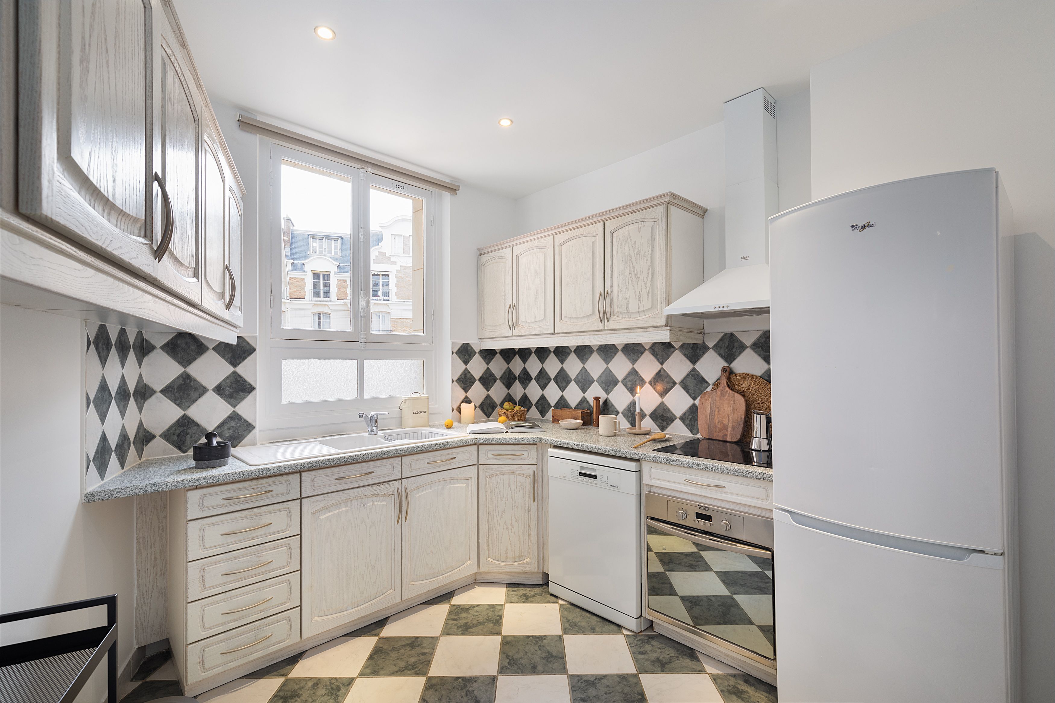 Location 2 chambres à Neuilly-sur-Seine (loyer tout inclus)