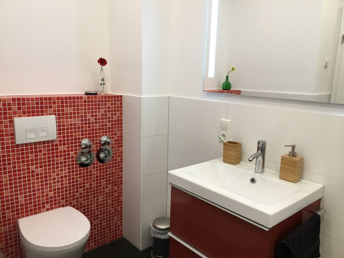 Light-flooded 3-room apartment in Cologne