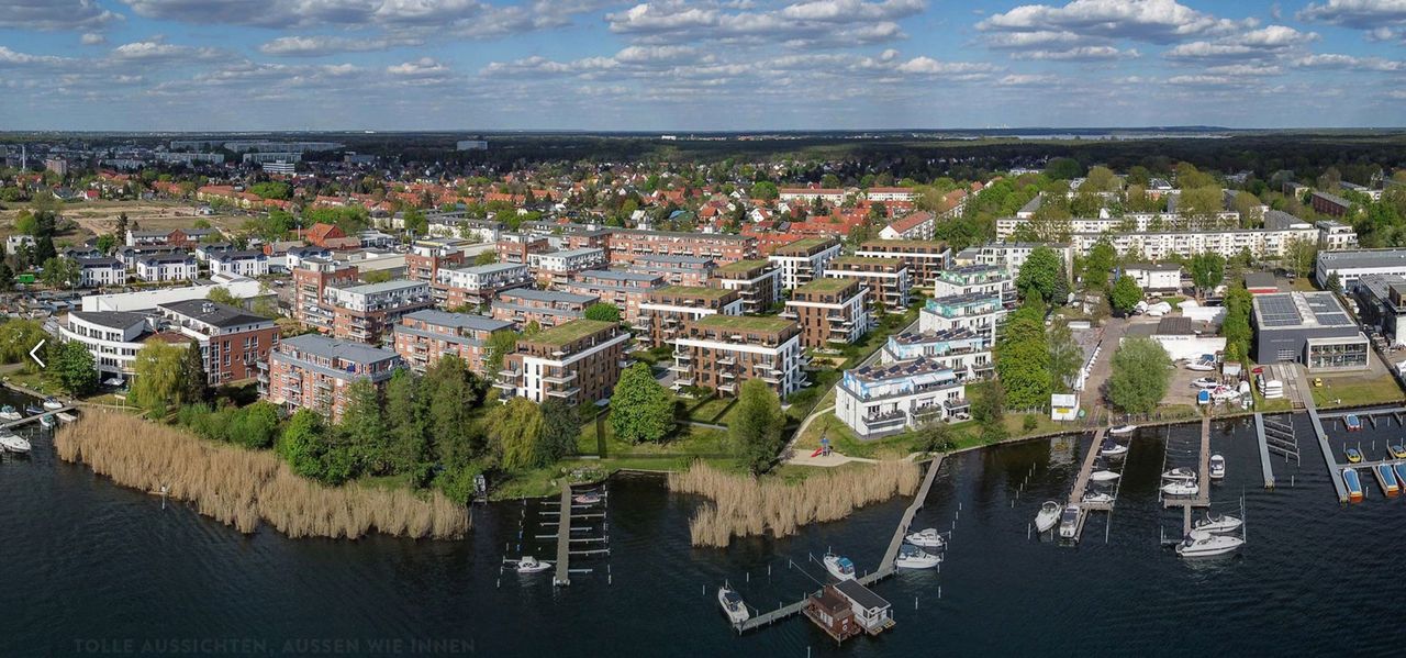 First occupancy, Fine studio apartment on the water near S-Bahn Köpenick