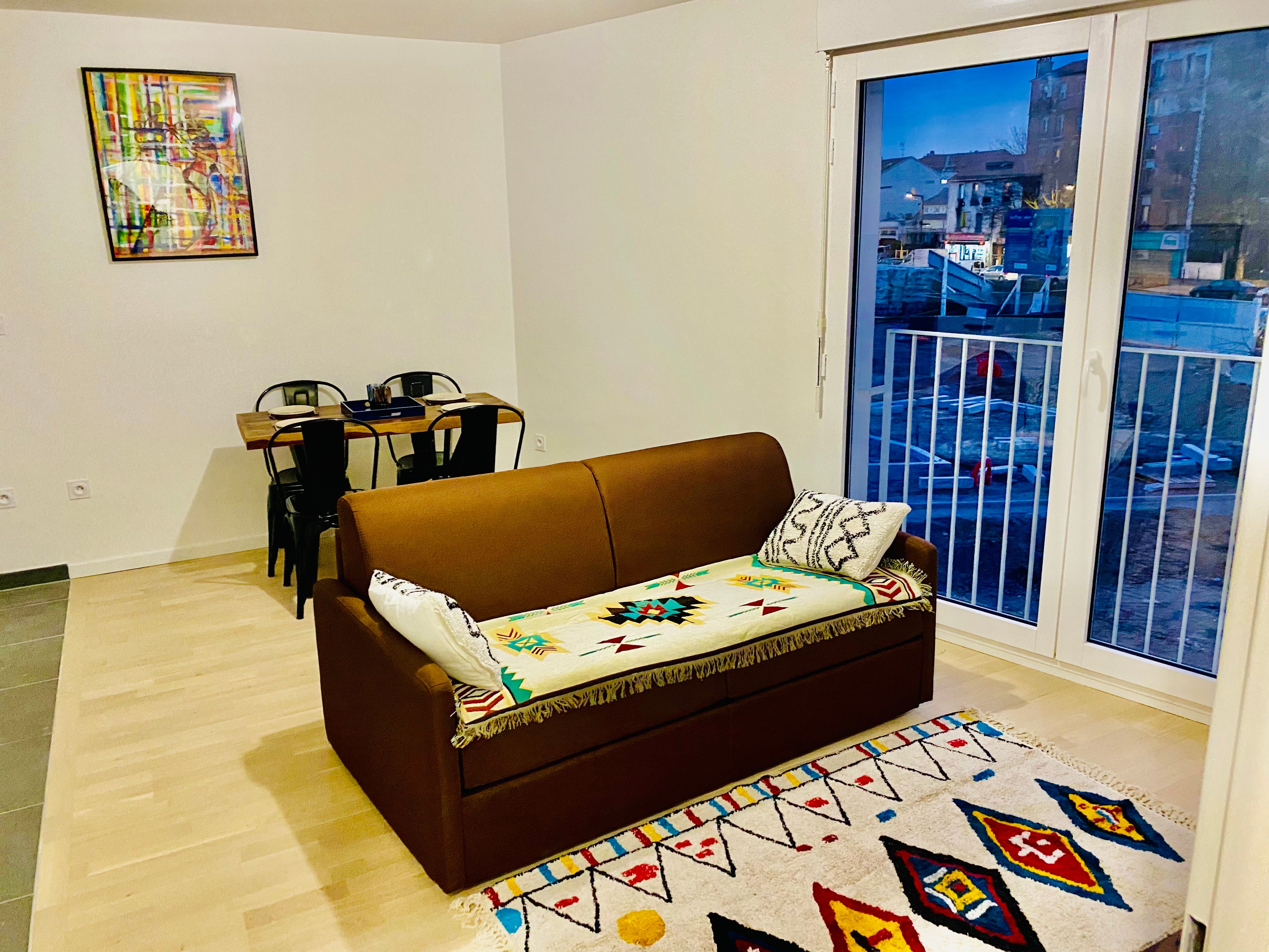 Location Appartement haut standing 5 min du métro (loyer tout inclus)