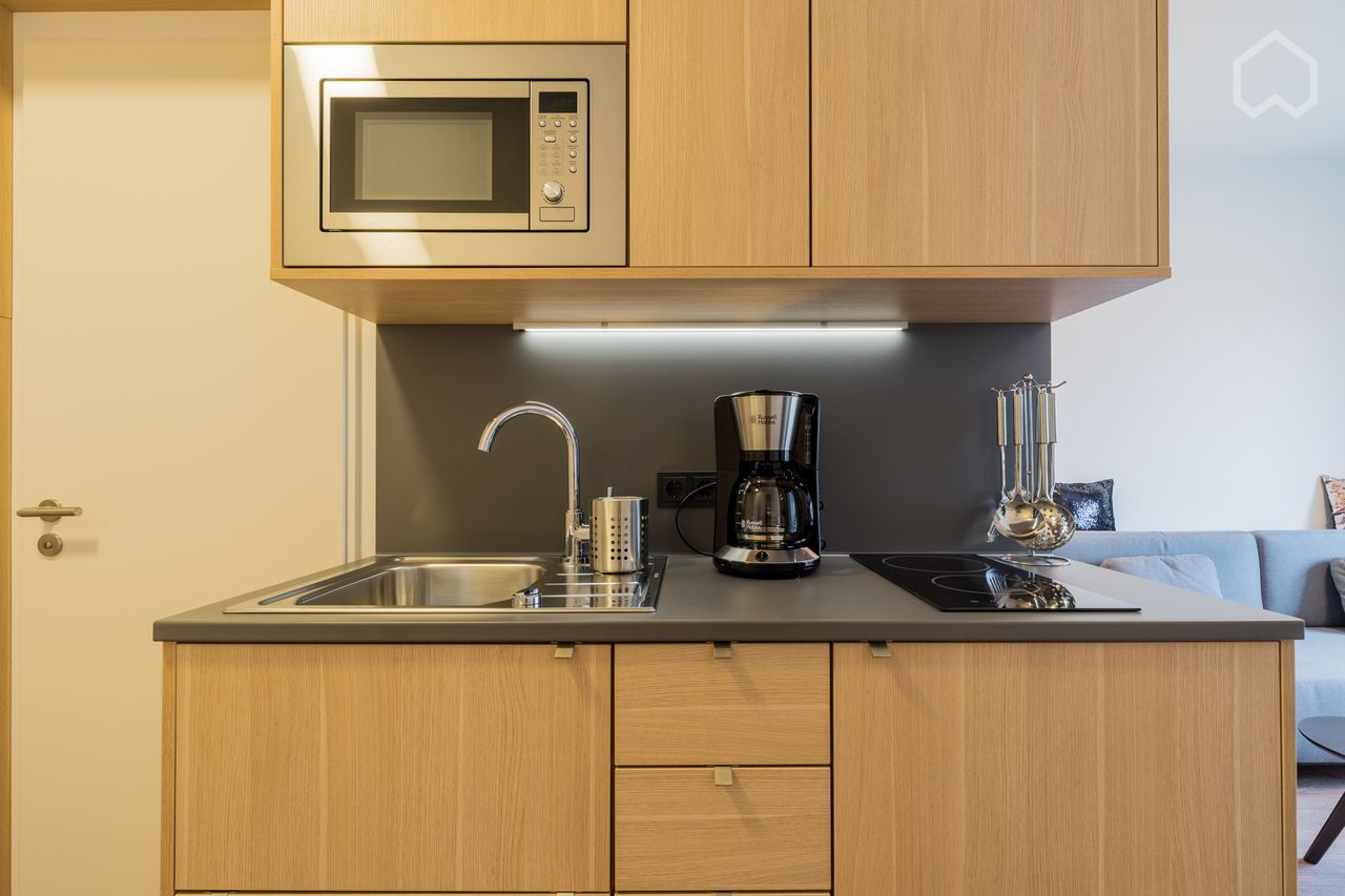 Quiet New Modern Studio near Main Train Station - FRITZ-TOWER
