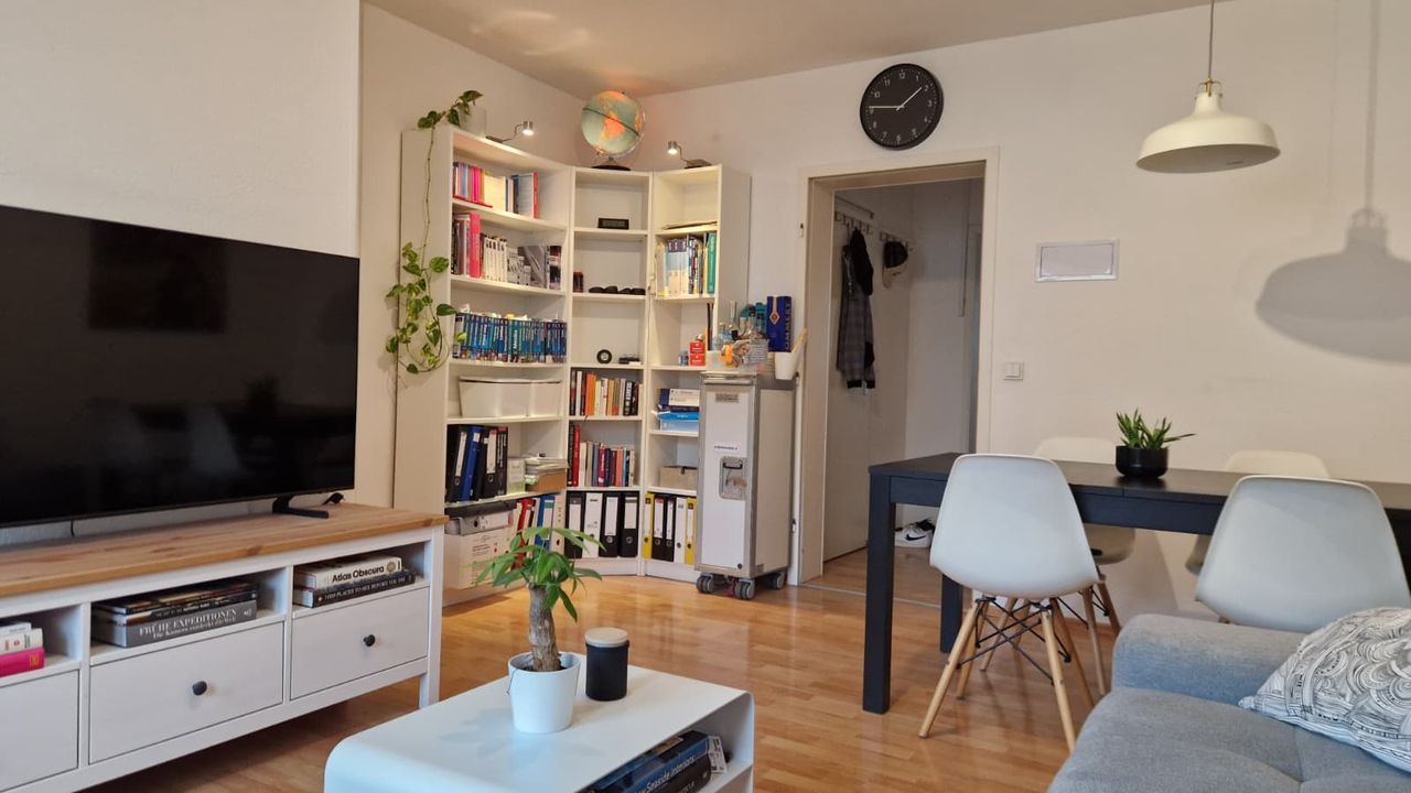 Centrally located two-room apartment in Frankfurt am Main