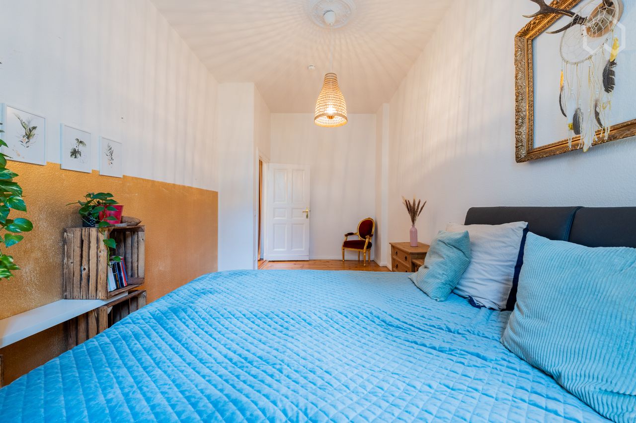 Beautiful modern 3-room apartment in the center of Berlin Charlottenburg