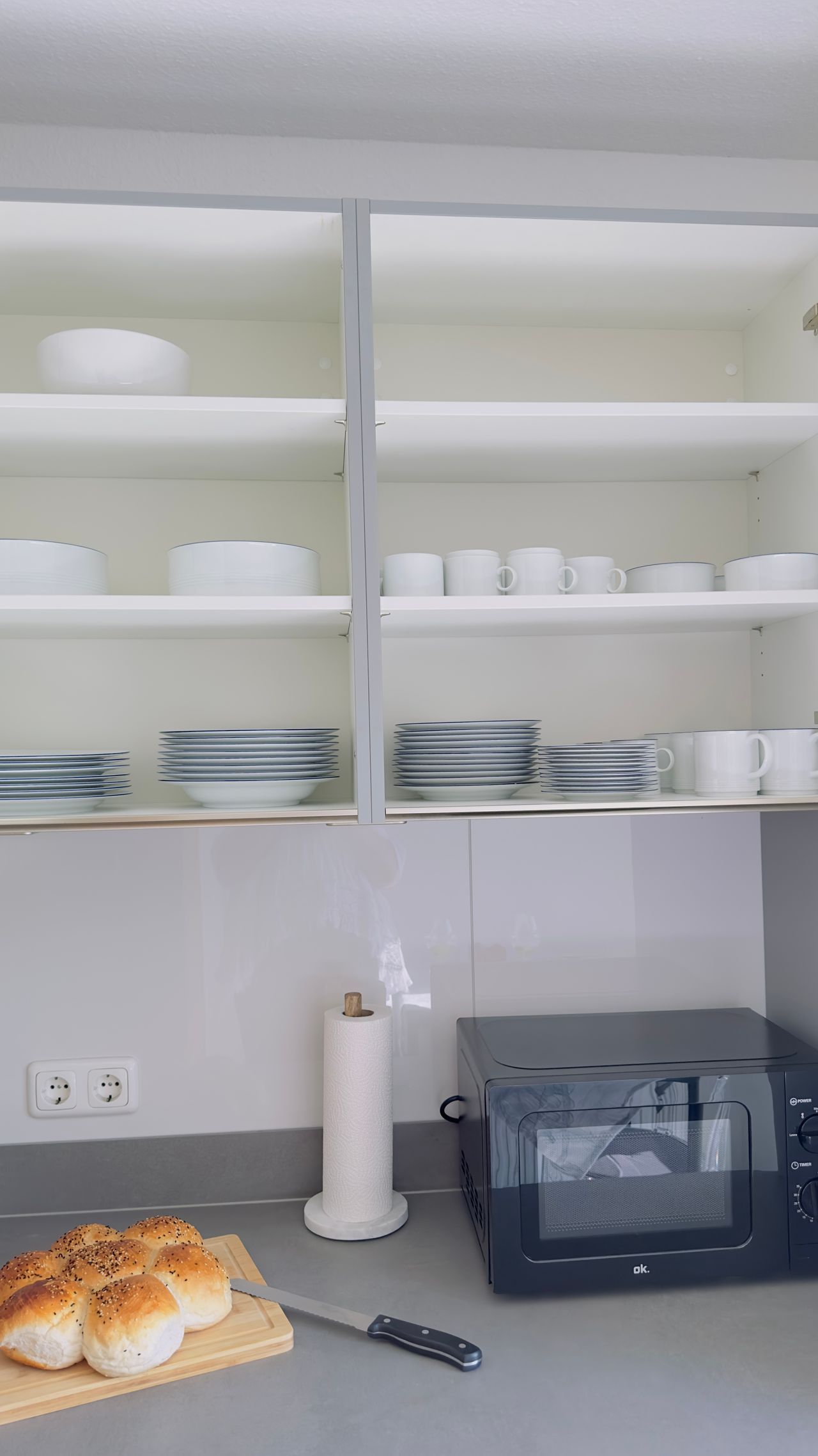 Cozy furnished apartment on time with winter garden, balcony and garden view!