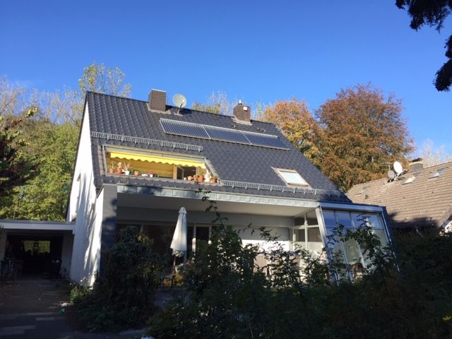 Simple apartment in the basement, top location