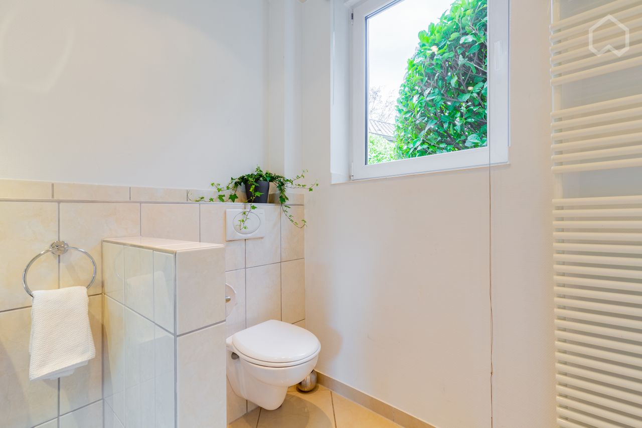 Guest suit, park-like garden, terrace