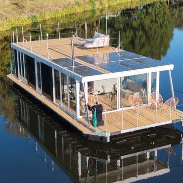 Luxury Houseboat VillaMar Berlin – Sauna & Rooftop in Wilhelmstadt