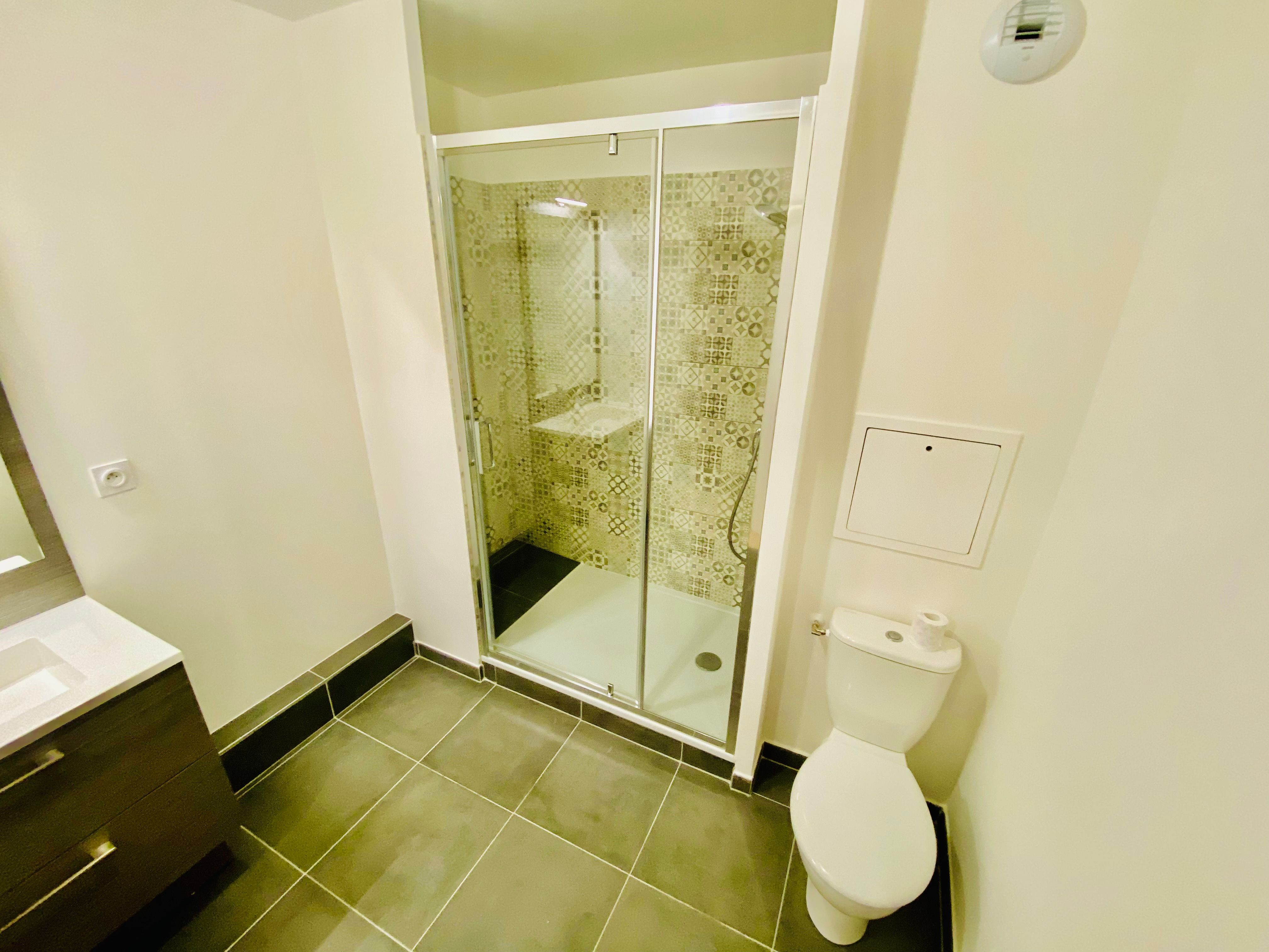 Location Appartement haut standing 5 min du métro (loyer tout inclus)