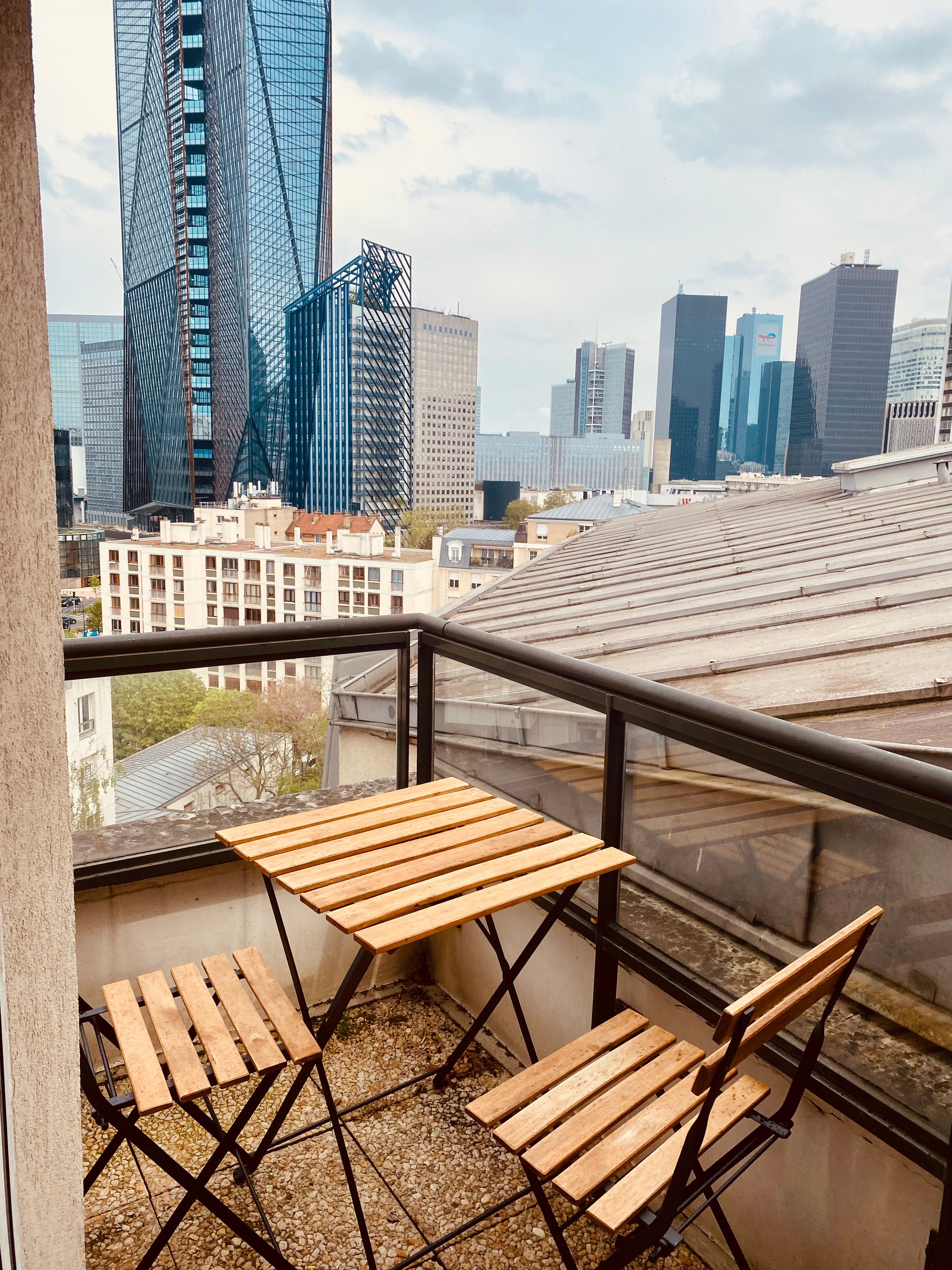 Location Loue meublé un superbe Duplex neuf de 108m² + 20m² de terrasse exposé plein Sud,