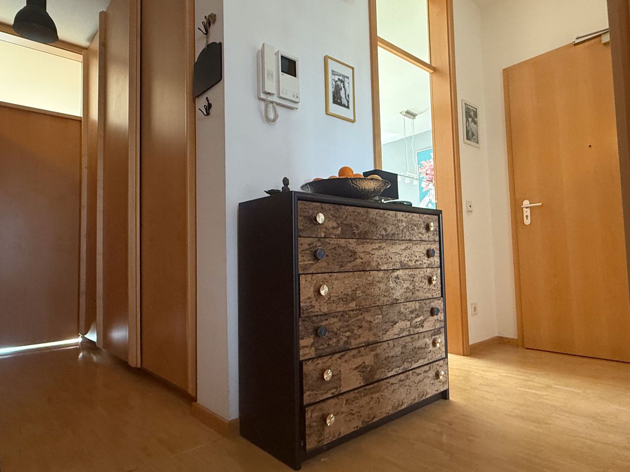 Fully furnished penthouse apartment for interim rent in Munich Moosach