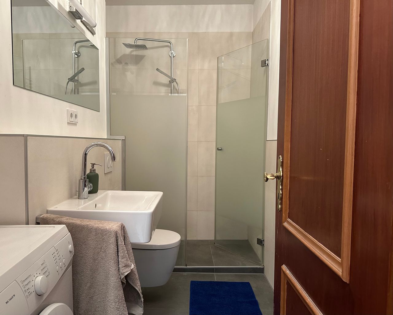 Charming apartment in Cologne’s Eigelstein – renovated & ready to move in