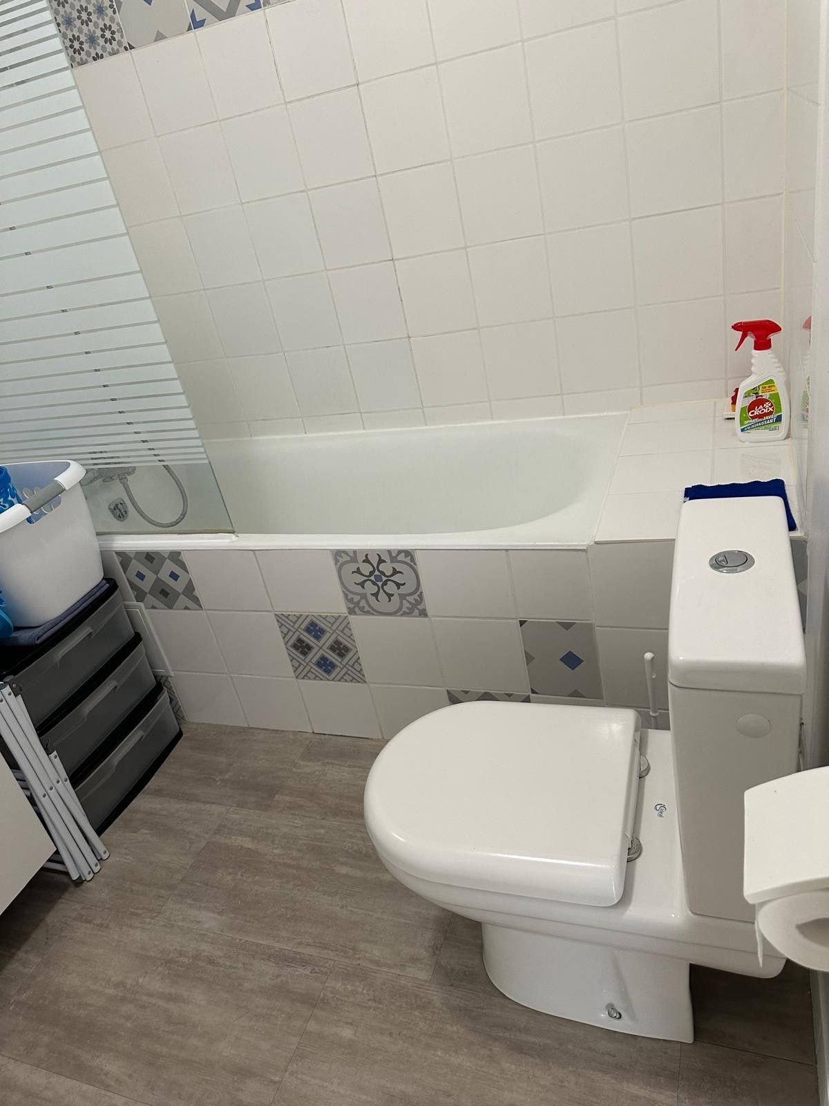 Grand studio meublé 35 m² – Balcon – 6ème étage – Paris 15ème Volontaires / Montparnasse
Superbe appartement à Bretten (loyer tout inclus) Paris