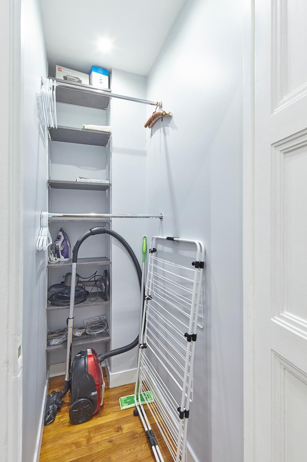 Location Petit Appartement de 27 m² à Louer en Plein Cœur de Paris (loyer tout inclus)