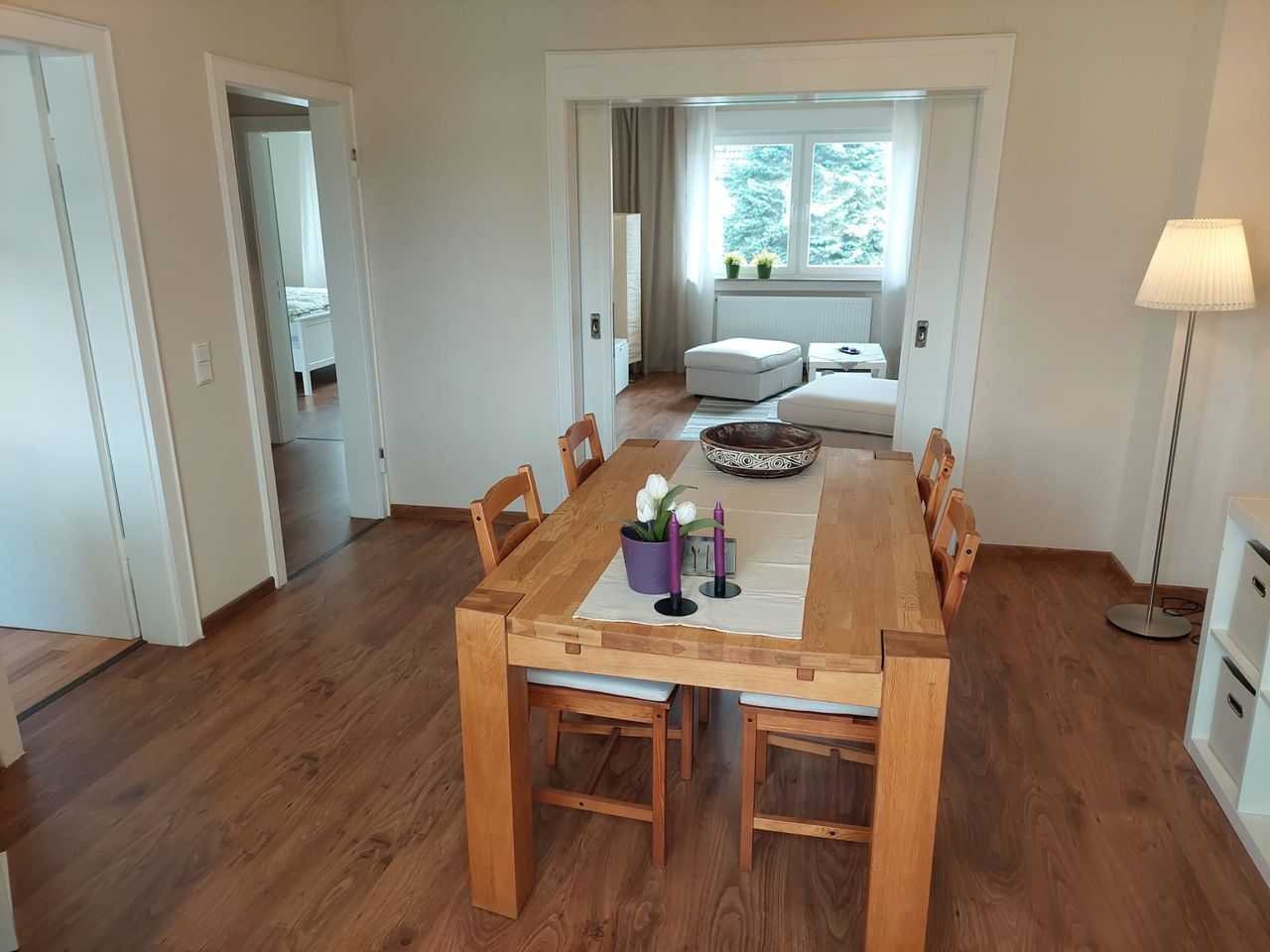 Central and quiet. Large 3 room apartment near Cologne