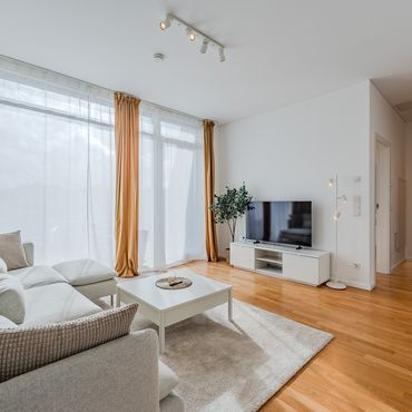 Discover Steglitz-Zehlendorf: Bright, Modern Attic Apartment with Plenty of Space in Steglitz