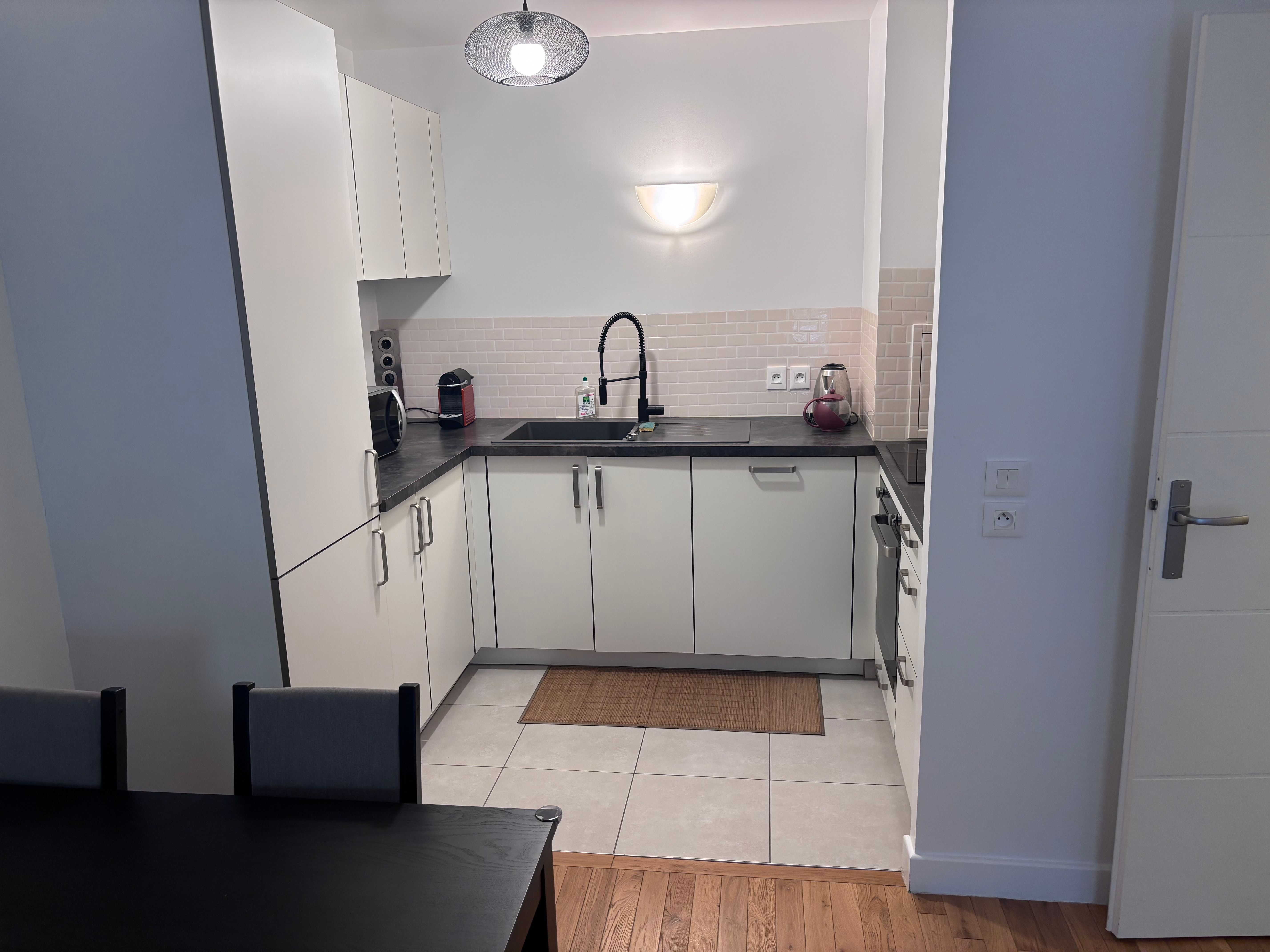 Location Proximité Paris, Chaleureux, Facile en Transport (loyer tout inclus)